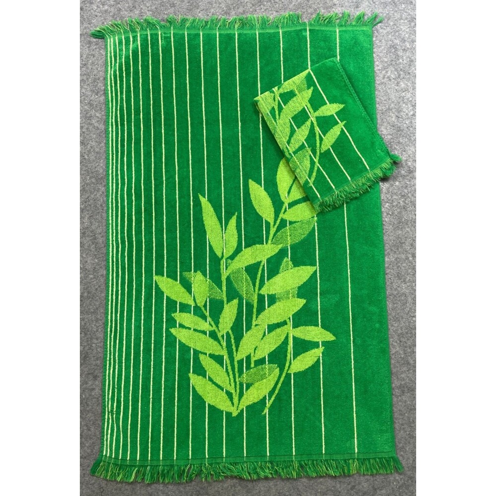 Vintage Cannon Monticello Green Floral Leaf Bath Hand Towels Sculpted MCM 70s